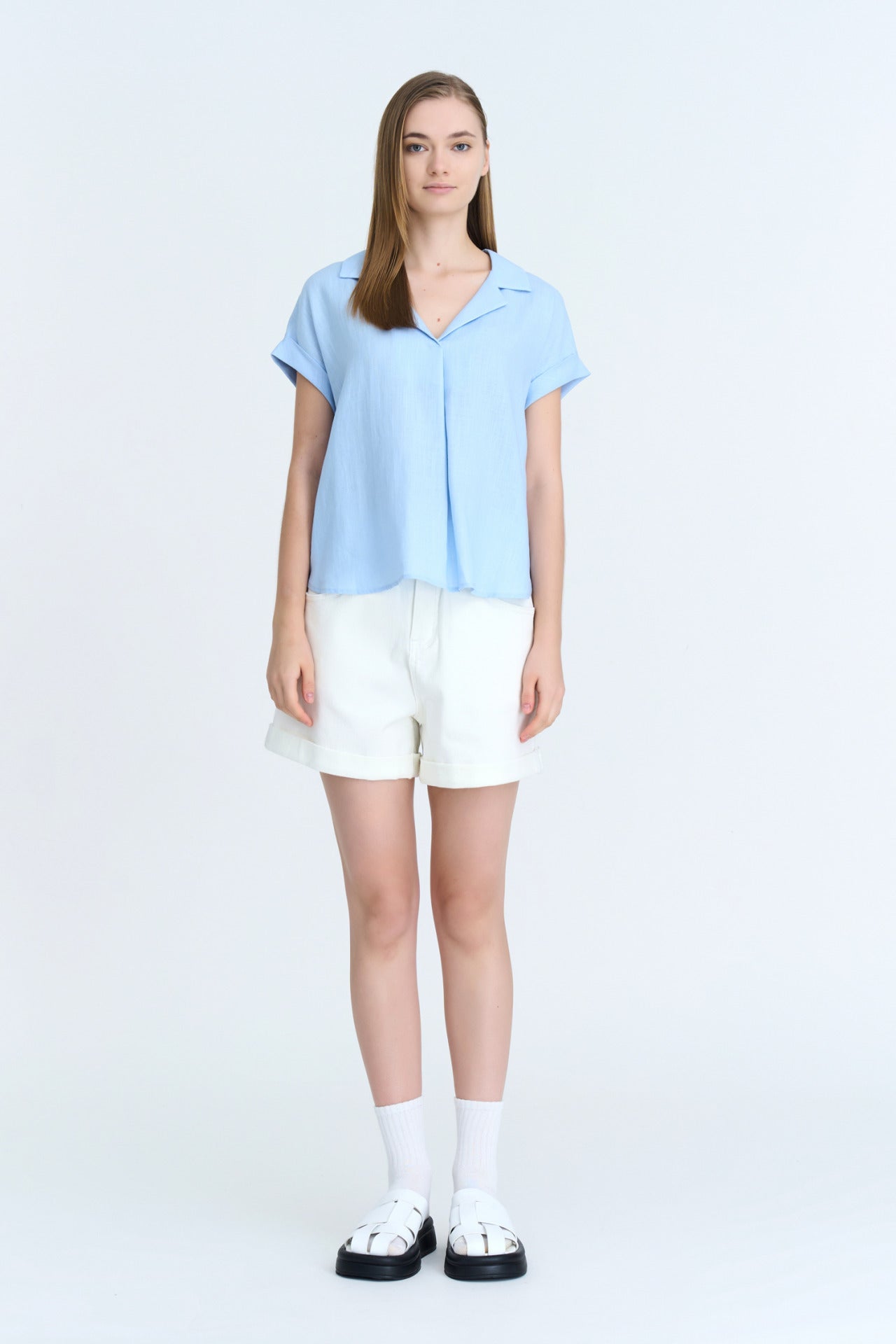 Skipper Collar Blouse