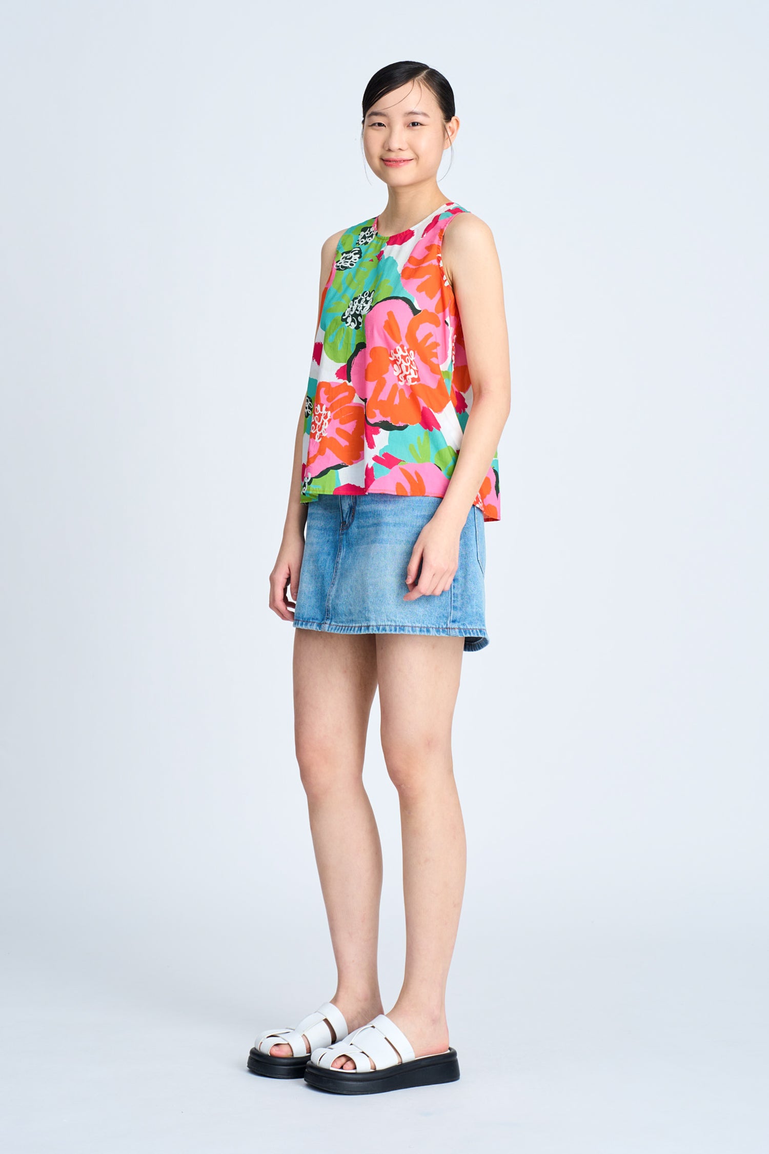 Floral Sleeveless Blouse