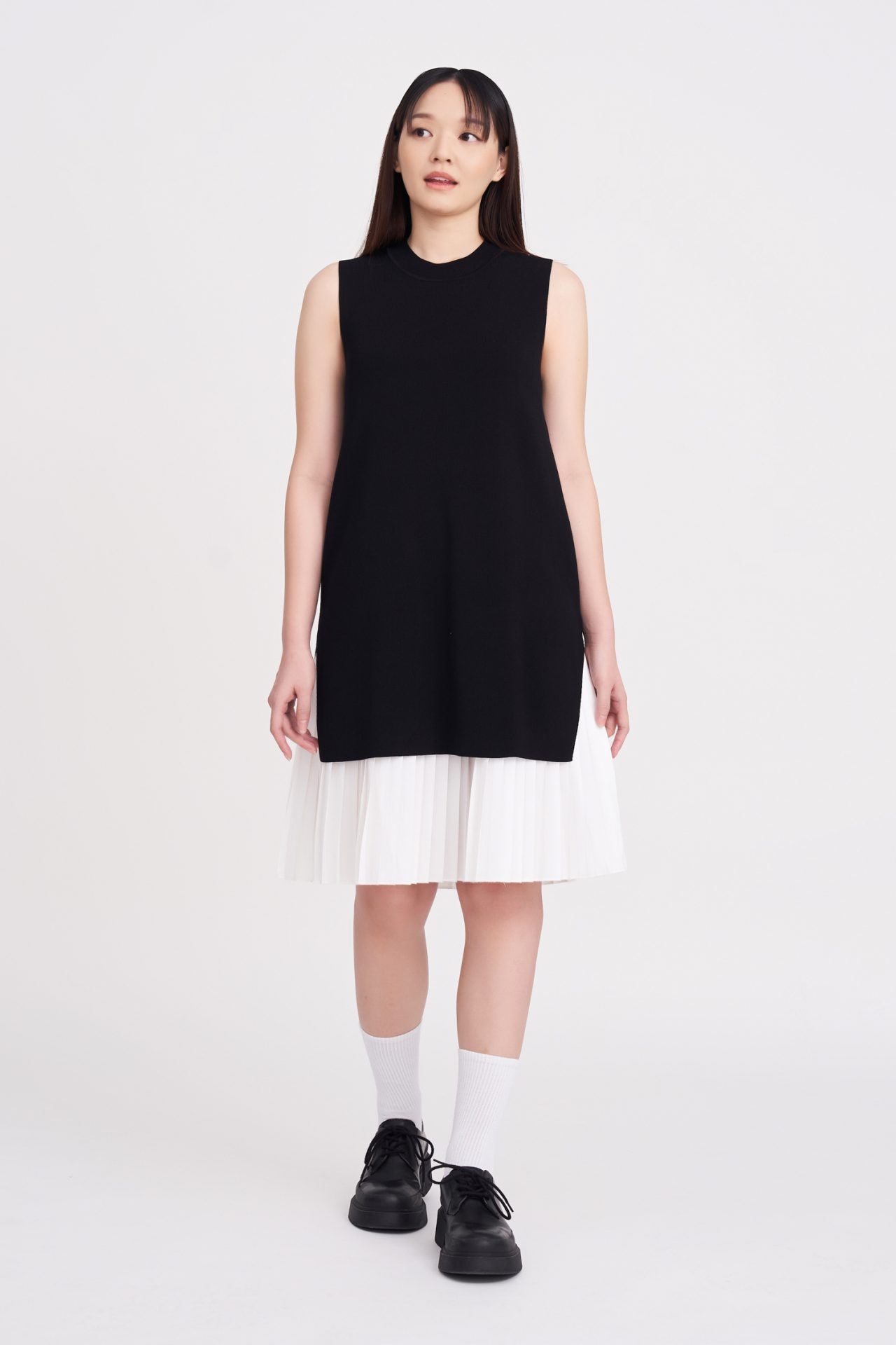 Knitted Two-Piece Pleated Dress - Black