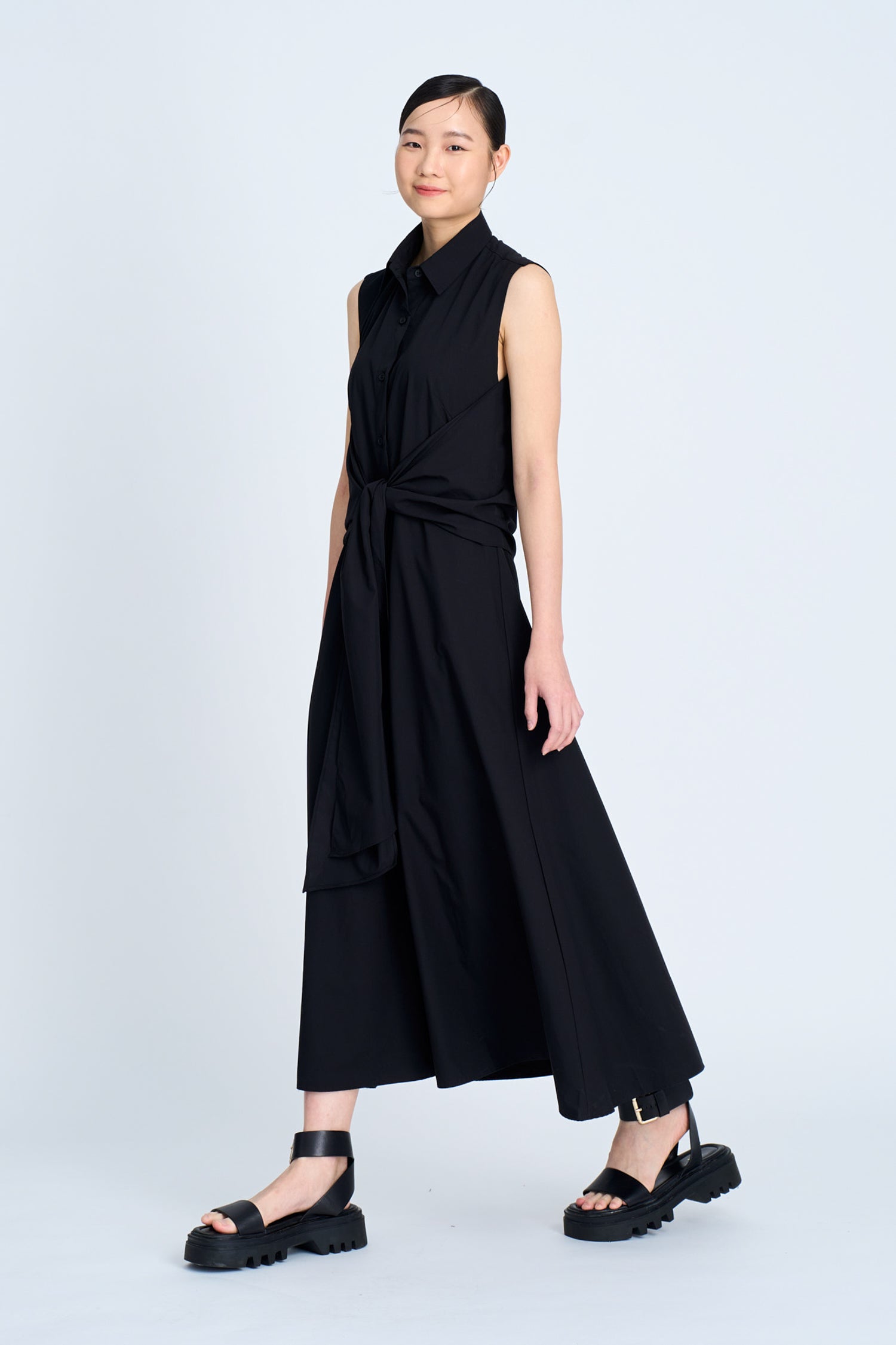 Sleeveless Wrap Dress - Black