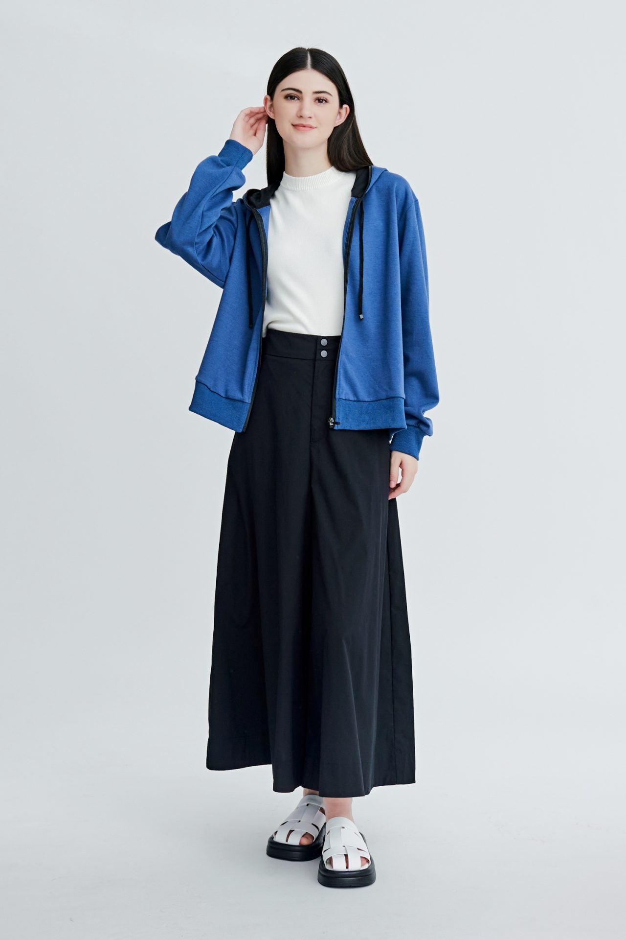 Patch Pocket Wide-Legged Pants - Black