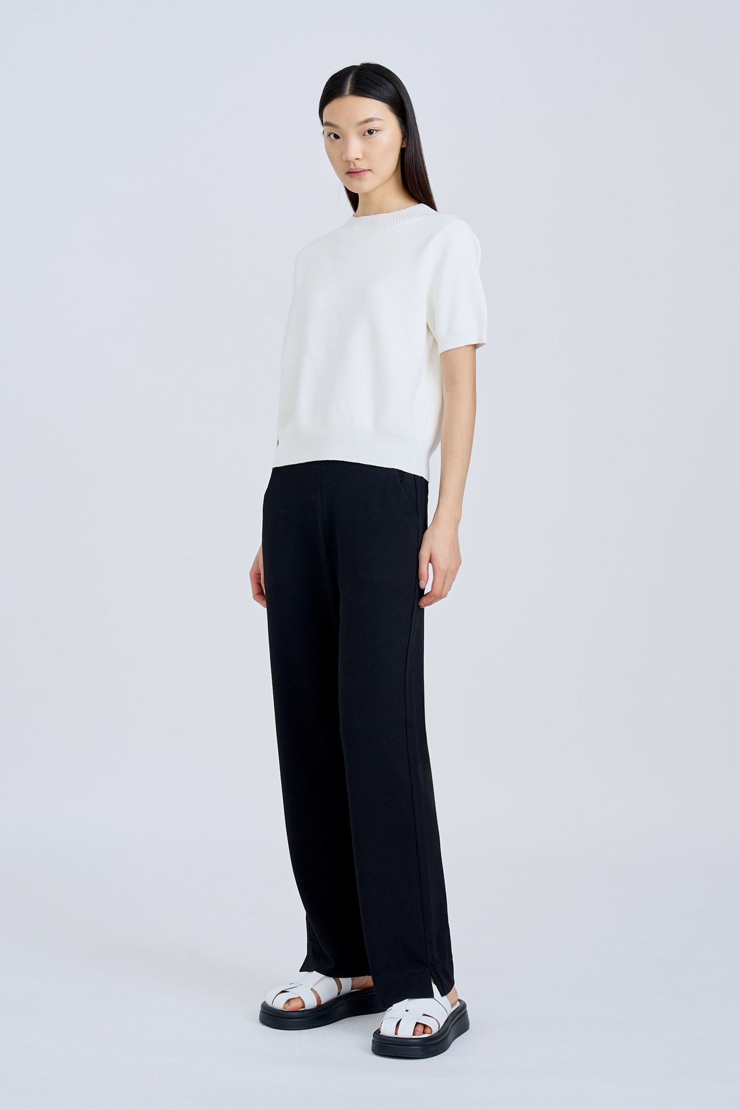 Pull-Up Straight Trousers - Black