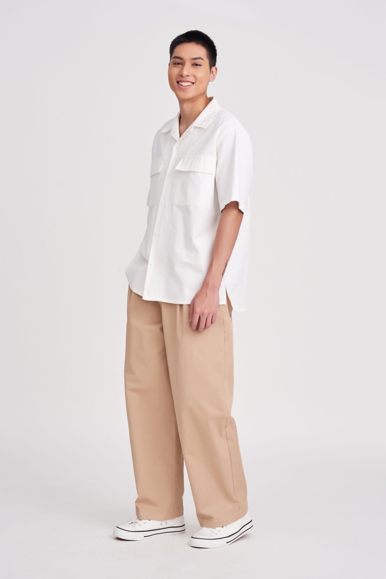 Relaxed-Fit Flapped Pocket Cuban Collar Top - Cream