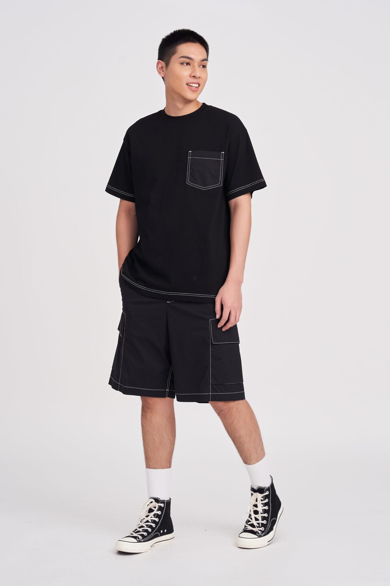 (C) Oversized Contrast Stitch Patch Pocket Tee