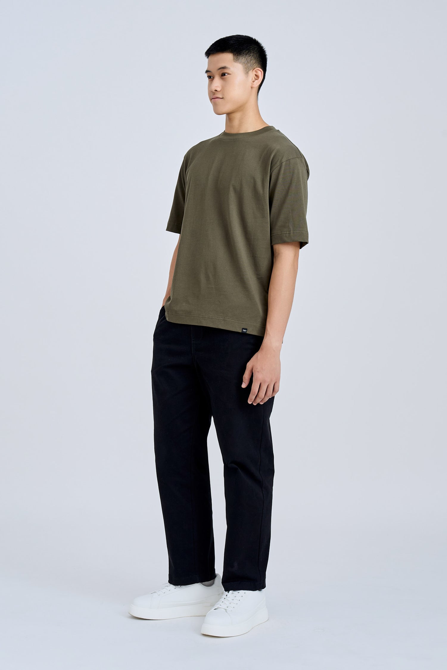 (B) Classic Relaxed-Fit Crew Neck Tee - Olive