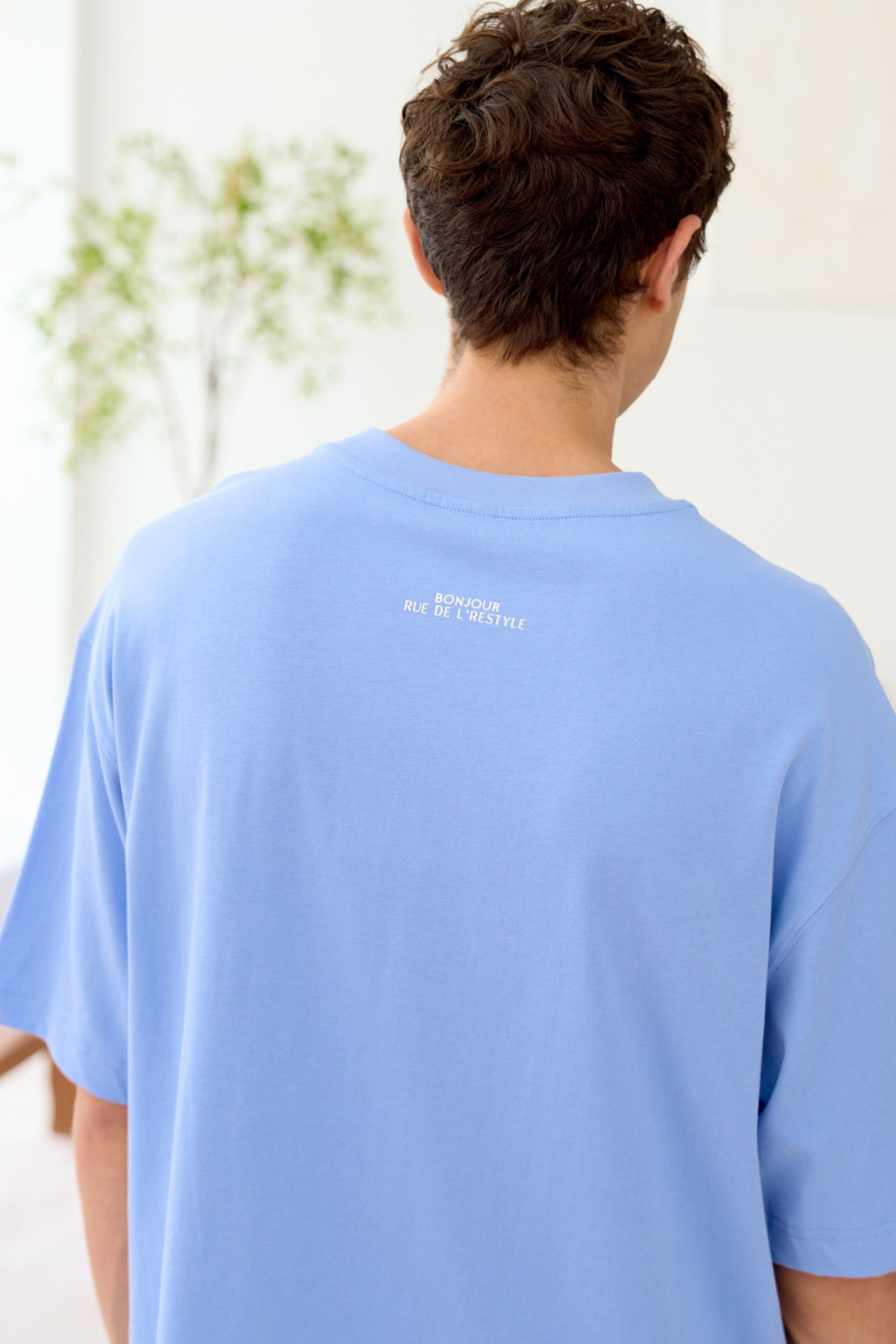 Oversized Fit “Rue de L’Restyle“ Tee - Cornflower