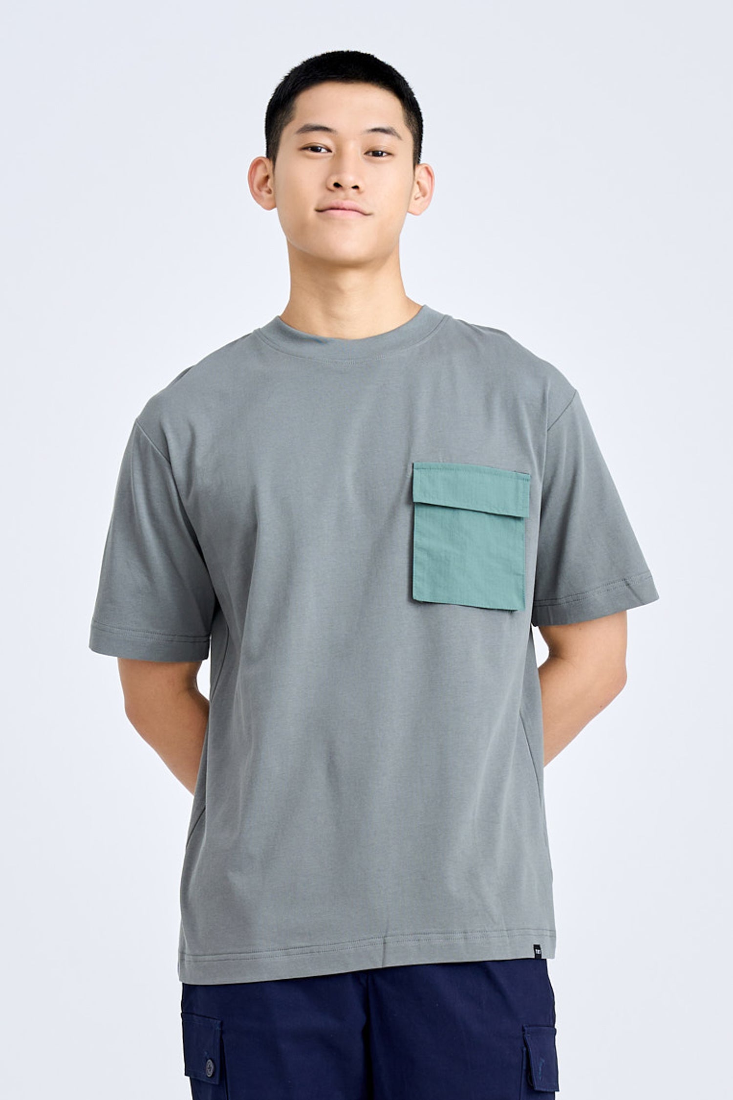 (B) Relaxed-fit Contrast Back Yoke Tee - Emerald Grey