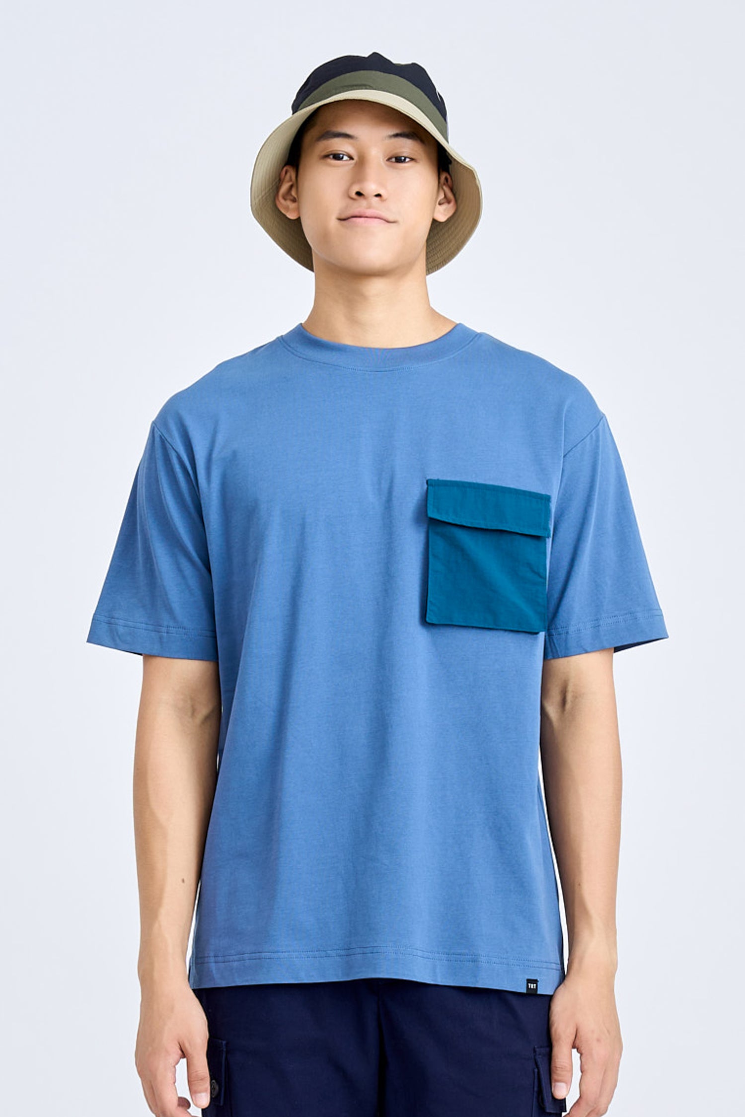 (B) Relaxed-fit Contrast Back Yoke Tee - Steel Blue