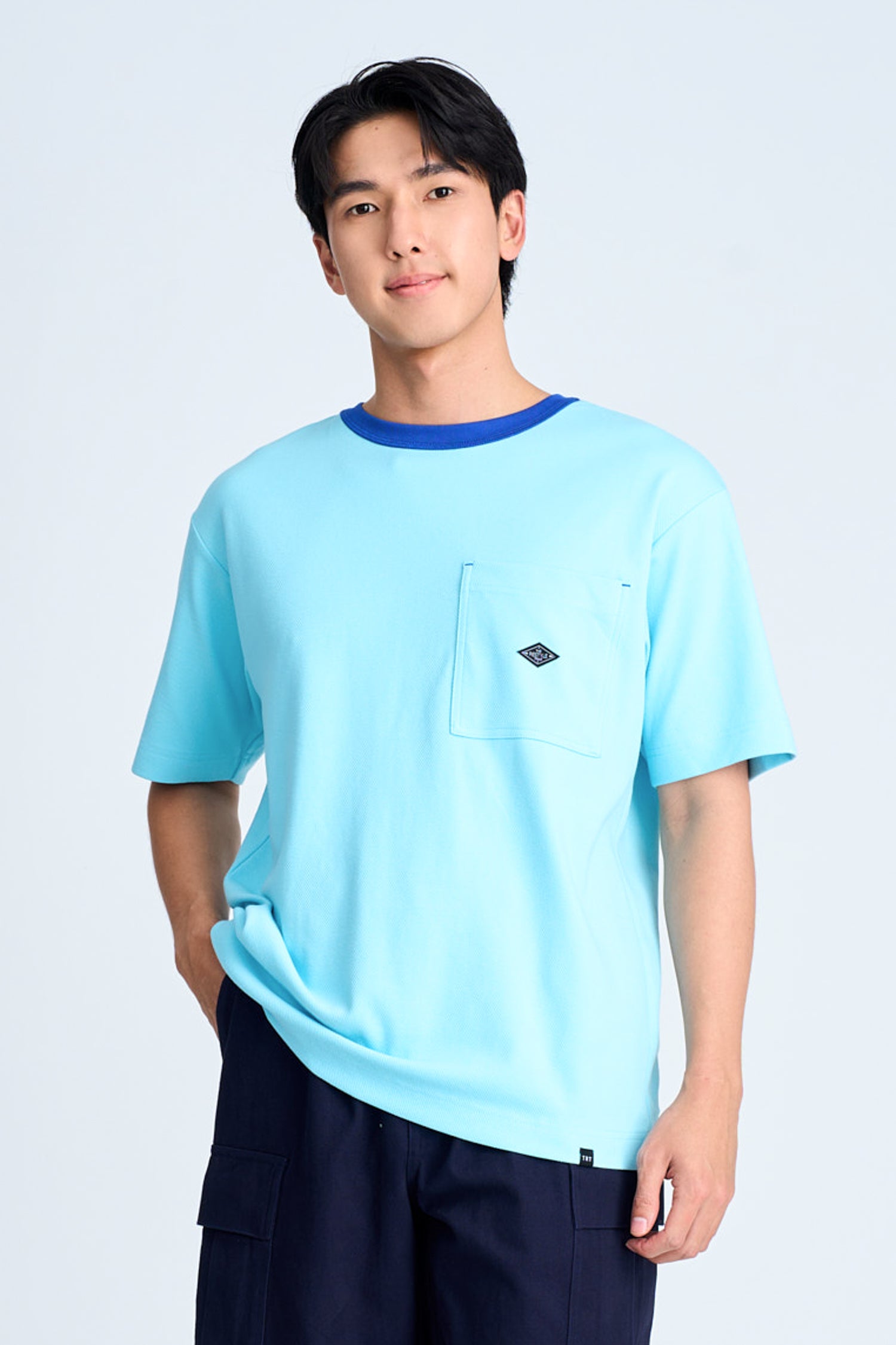 (B) Boxy Twill Jersey Contrast Collar Tee